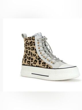 Azalea Wang Zephora High Top Sneaker , new w box, sz 6.5